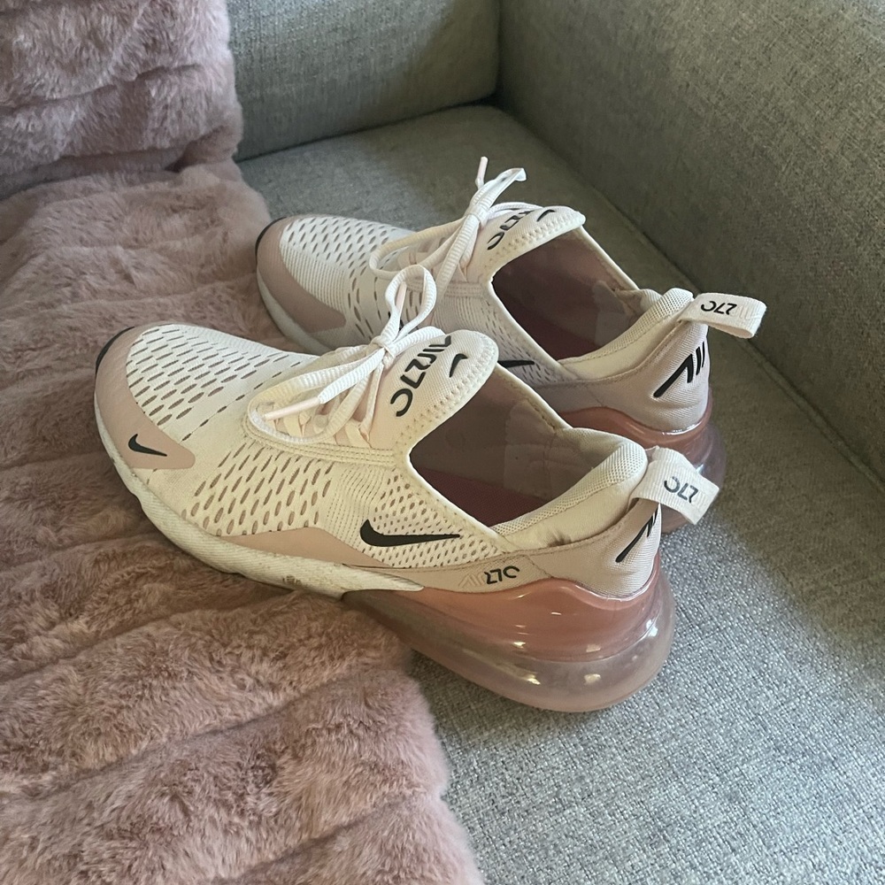 Nike Air Max 270